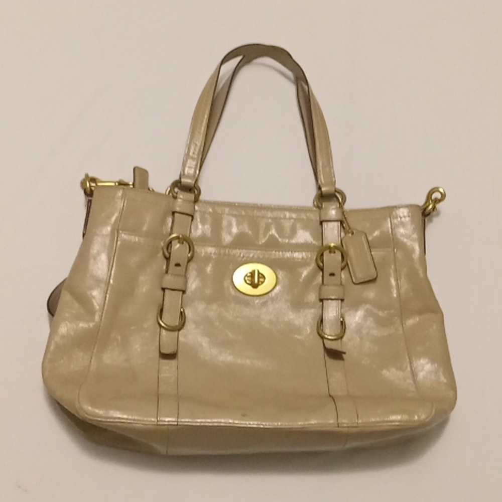 Coach Chelsea patent leather shoulder bag